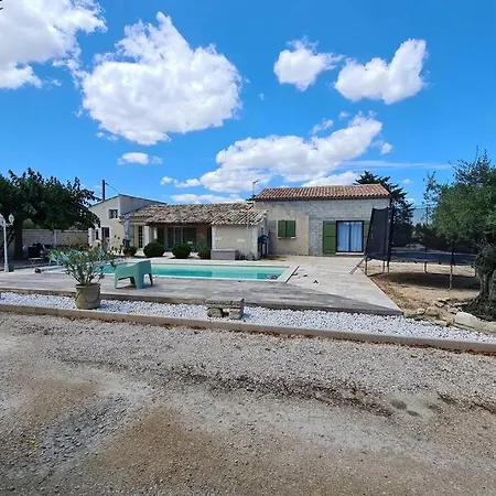 Villa Fourques Dans Le Gard A La Campagne * Fourques (Gard)